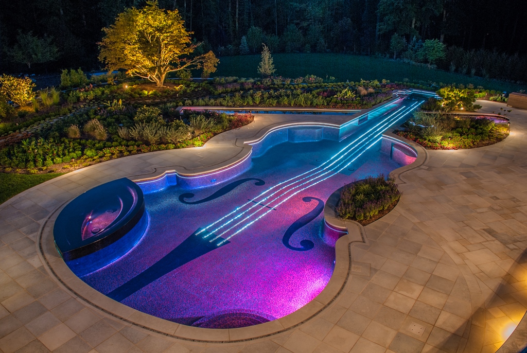 Colored lights are capable of changing the overall appearance of the violin in fascinating ways.